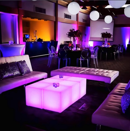 Светильник Куб 25 с питанием от АКБ, RGB